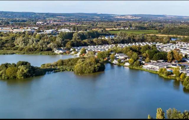 Lodge Caravan On Holiday Park Chichester Dış mekan fotoğraf